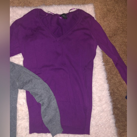 sweater bundle (8) - Picture 14 of 15